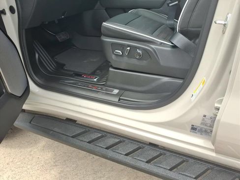New 2026 GMC Sierra 1500 AT4X AWD/4WD image 13