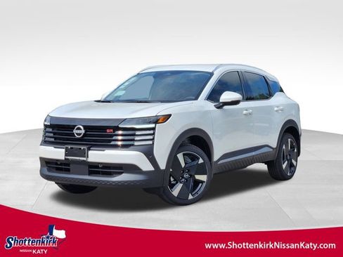 New 2025 Nissan Kicks SR image 1