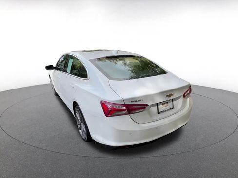 Used 2024 Chevrolet Malibu LT image 11