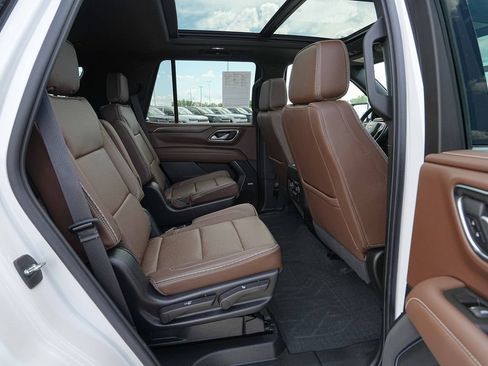 Used 2022 Chevrolet Tahoe High Country AWD/4WD image 24