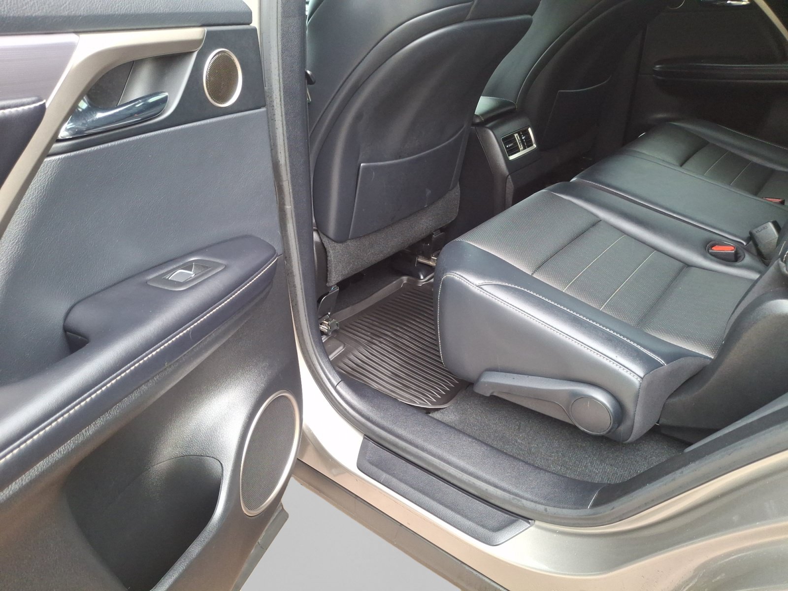 Used 2020 Lexus RX 350 F Sport w/ Accessory Package AWD/4WD image 14