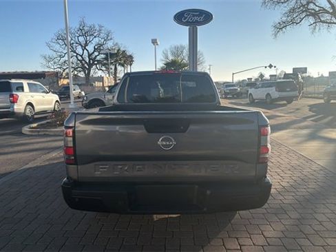 Used 2022 Nissan Frontier S w/ Technology Package image 4