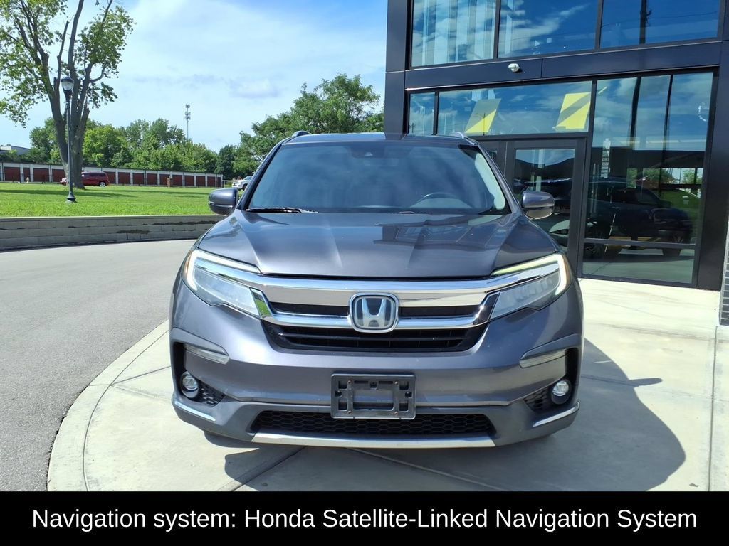 Used 2019 Honda Pilot Touring image 2