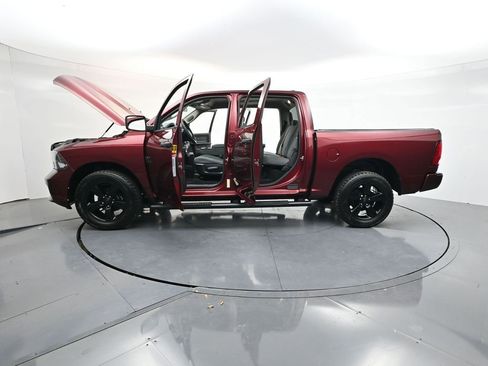 Used 2018 RAM 1500 Express w/ Express Value Package AWD/4WD image 38