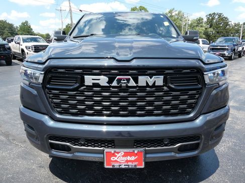 Used 2025 RAM 1500 Big Horn AWD/4WD image 9