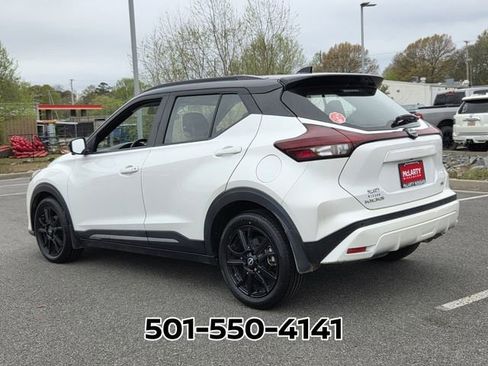 Used 2022 Nissan Kicks SR w/ Premium Package image 3