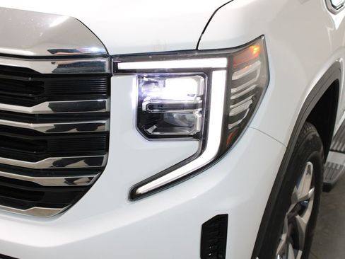 Used 2023 GMC Sierra 1500 SLT AWD/4WD image 56