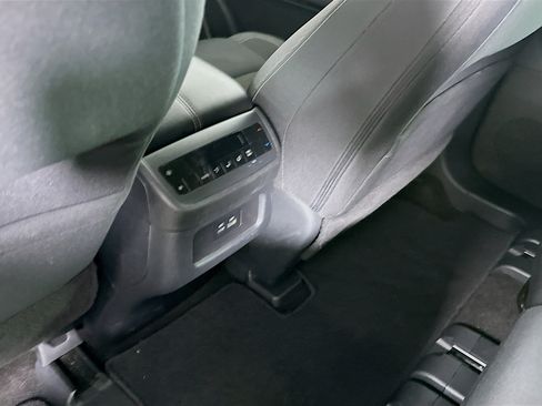 Used 2024 Nissan Pathfinder SV AWD/4WD image 26