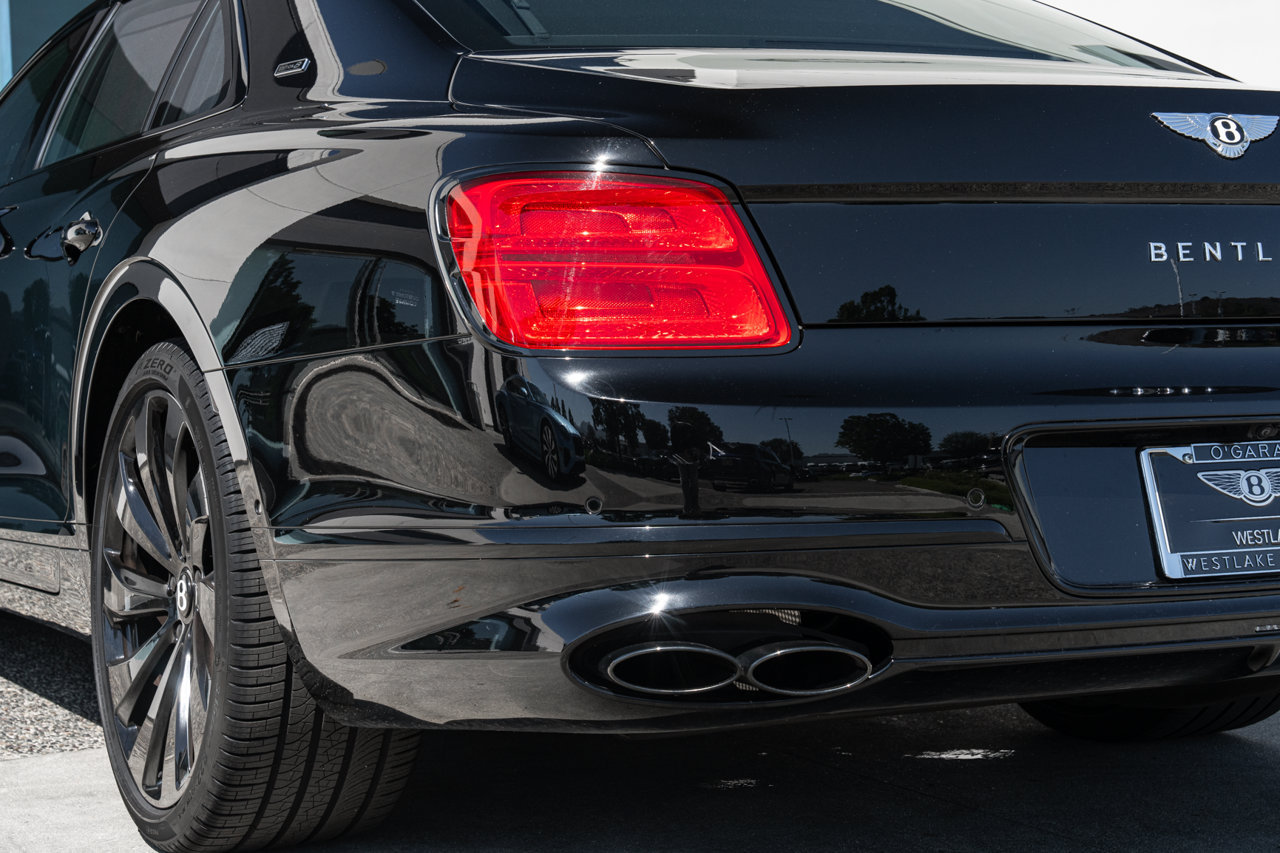 Used 2024 Bentley Flying Spur V8 AWD/4WD image 20
