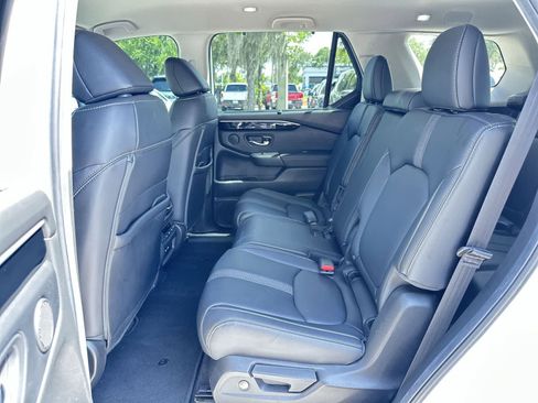 Used 2025 Honda Pilot EX-L image 15