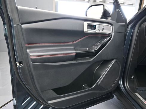 Used 2022 Ford Explorer ST-Line w/ Class IV Trailer Tow Package image 16