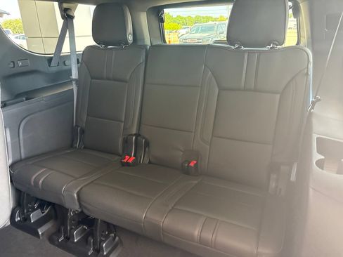 New 2026 Chevrolet Suburban RST w/ Comfort Package AWD/4WD image 17
