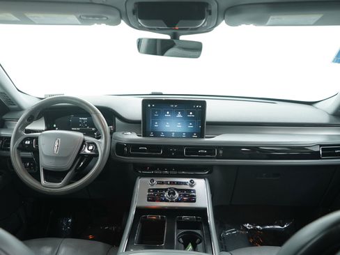 Used 2020 Lincoln Aviator Reserve w/ Elements Package Plus image 14