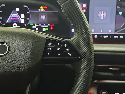 New 2025 Audi SQ5 Premium Plus image 18