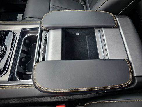 New 2026 Jeep Grand Wagoneer 4WD image 27