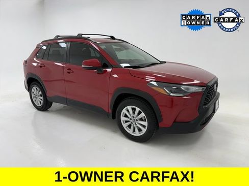 Used 2022 Toyota Corolla Cross LE FWD image 1