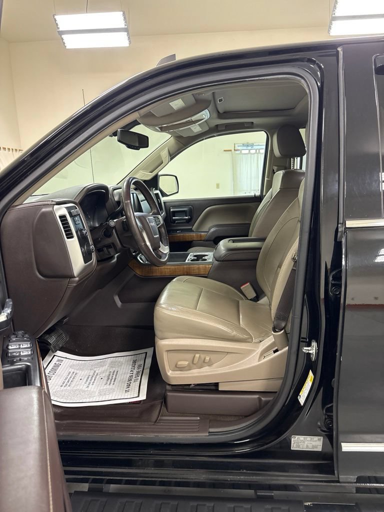 Used 2017 GMC Sierra 1500 SLT w/ SLT Premium Package AWD/4WD image 10