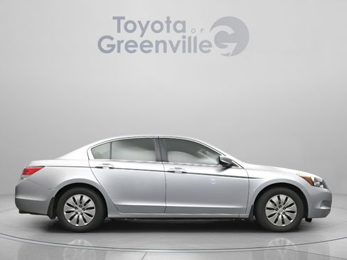 Used 2010 Honda Accord LX image 16