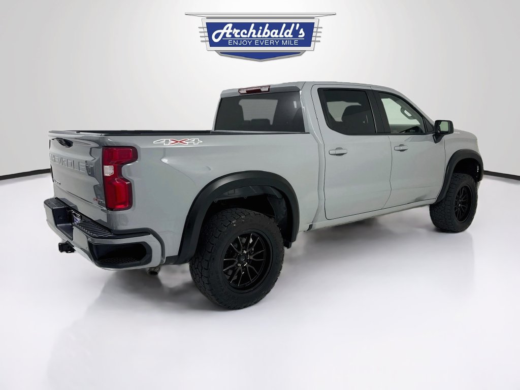 Used 2024 Chevrolet Silverado 1500 RST AWD/4WD image 8