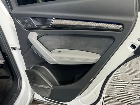 Used 2023 Audi SQ5 Prestige w/ Prestige Package image 31