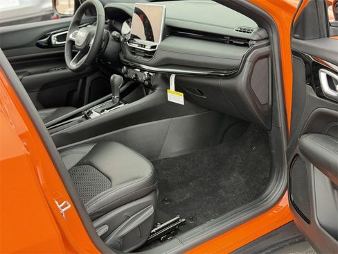 New 2026 Jeep Compass Latitude image 23