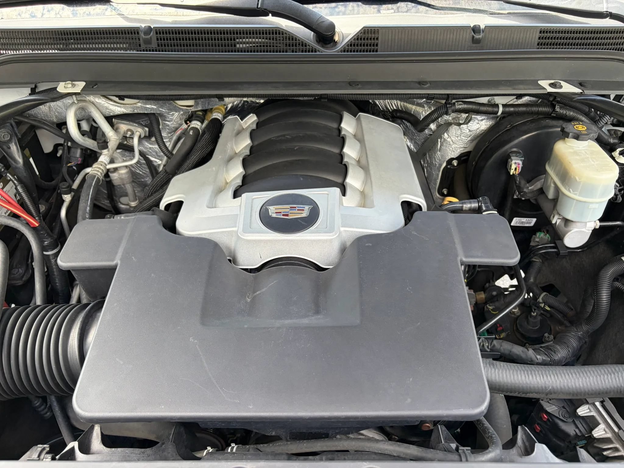 Used 2016 Cadillac Escalade Luxury RWD image 54