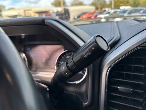 Used 2022 Ford F250 Platinum w/ FX4 Off-Road Package image 28