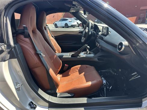 Used 2023 MAZDA MX-5 Miata Grand Touring image 13