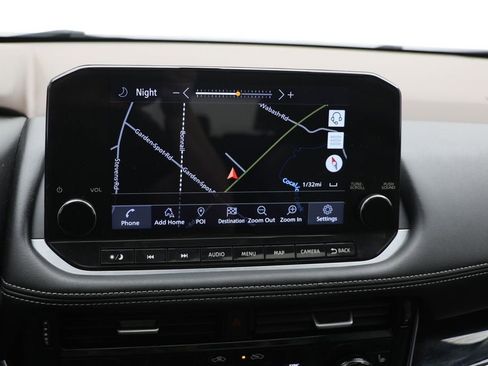 Used 2023 Nissan Rogue SL w/ SL Premium Package image 20