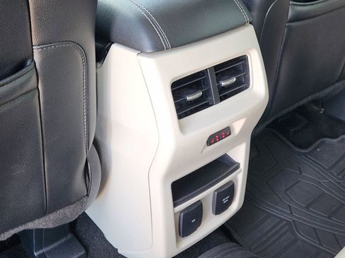 Used 2015 Ford Edge Titanium w/ Equipment Group 301A image 34