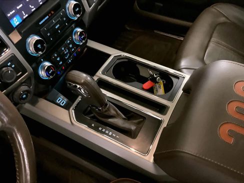 Used 2017 Ford F150 King Ranch w/ Equipment Group 601A Luxury RWD image 17