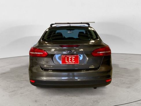Used 2016 Ford Focus SE image 4