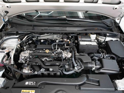 Used 2025 Toyota Corolla LE image 30