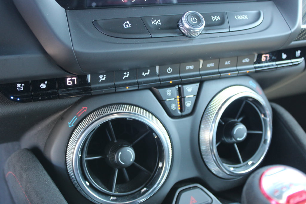 Used 2022 Chevrolet Camaro ZL1 RWD image 28