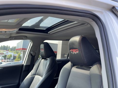 Certified 2021 Toyota RAV4 TRD Off-Road AWD/4WD image 19