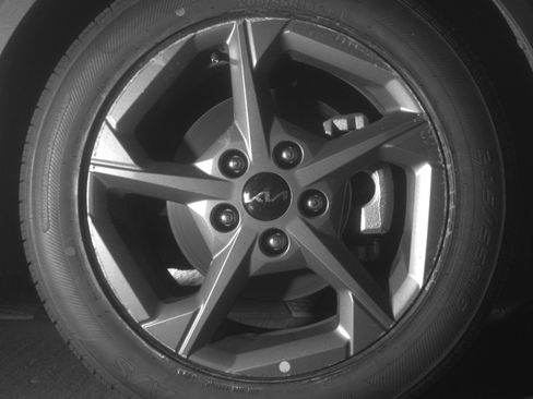 Used 2025 Kia K4 FWD image 13