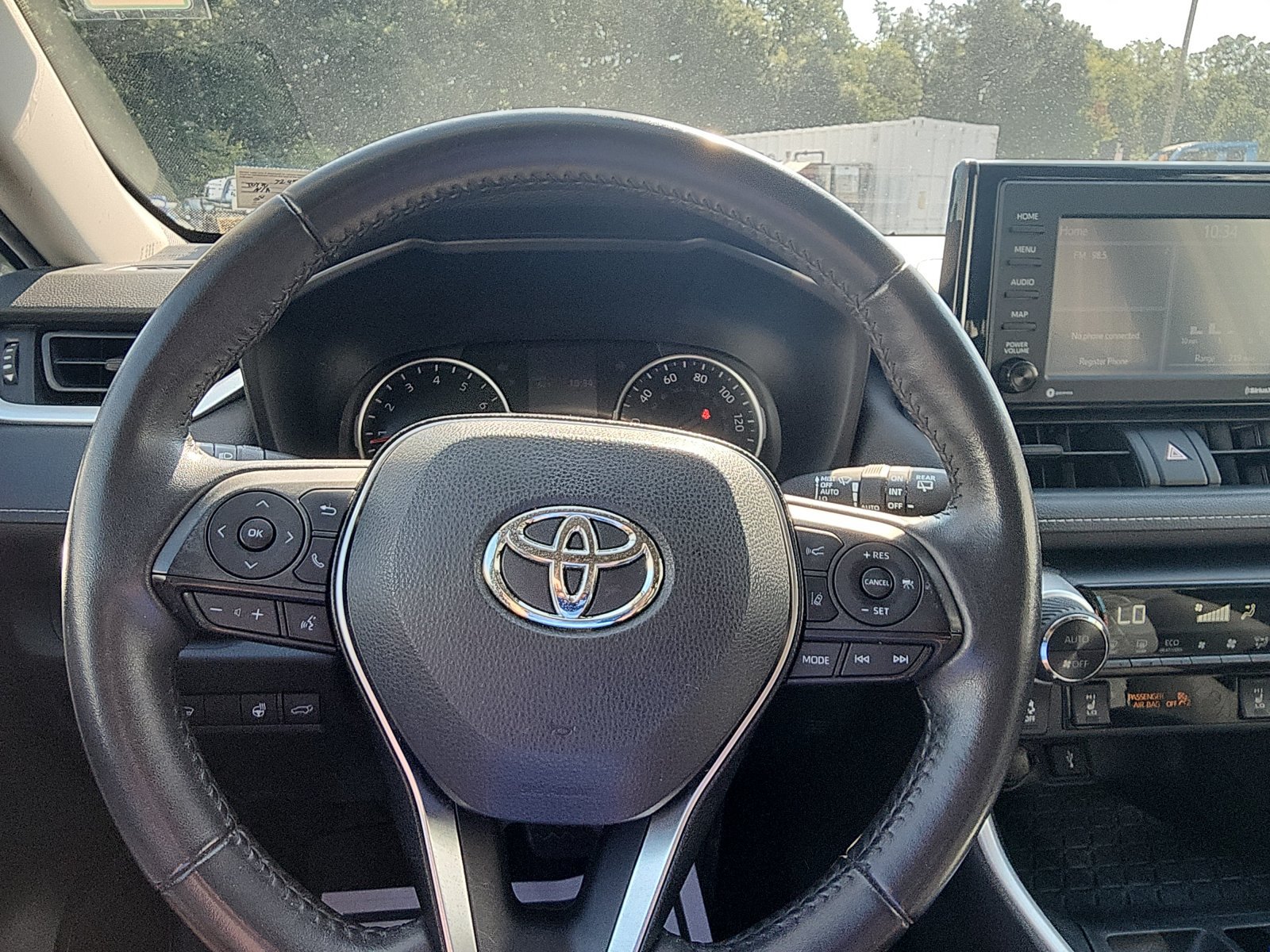 Used 2020 Toyota RAV4 XLE w/ Convenience Package AWD/4WD image 15