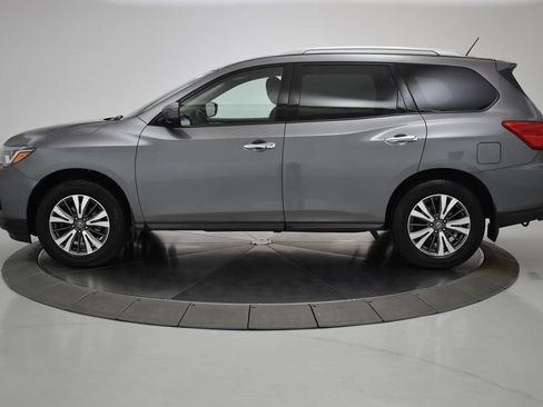 Used 2017 Nissan Pathfinder SV AWD/4WD image 17