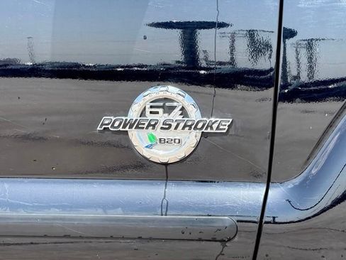 Used 2016 Ford F250 Lariat w/ Lariat Ultimate Package AWD/4WD image 6
