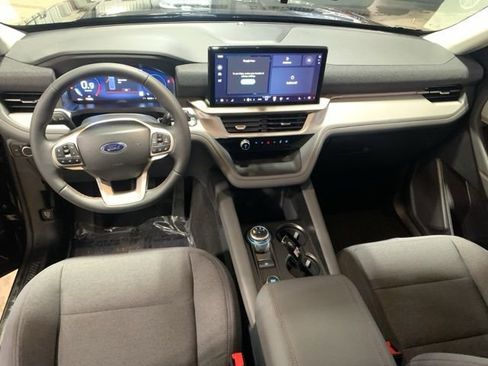 New 2026 Ford Explorer Active image 10