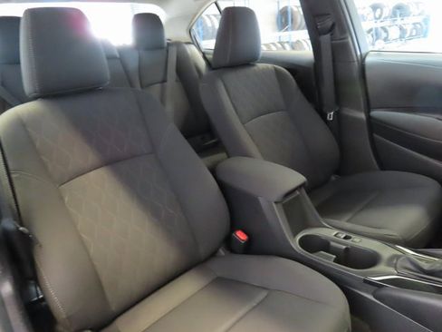 Used 2024 Toyota Corolla LE image 6