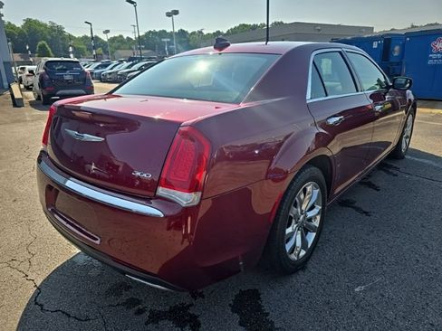 Used 2018 Chrysler 300 Limited AWD/4WD image 8