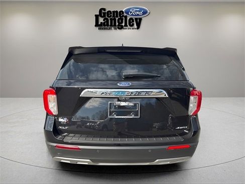 Used 2023 Ford Explorer XLT w/ Equipment Group 202A image 6