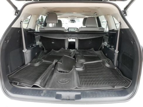 Used 2023 Toyota Highlander Limited AWD/4WD image 17