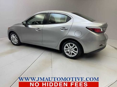 Used 2016 Scion iA image 3