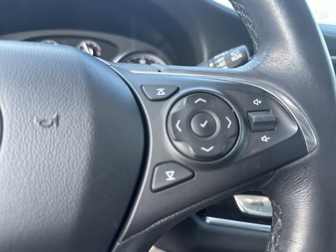 Used 2020 Buick Enclave Essence w/ Sound and Sites Package image 20