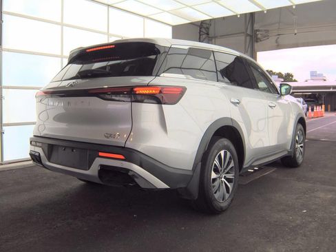 Used 2023 INFINITI QX60 Pure FWD image 17