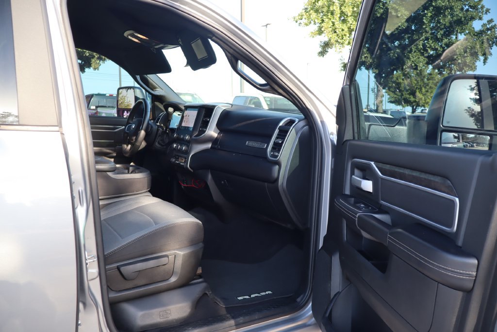 Used 2024 RAM 3500 Big Horn AWD/4WD image 29
