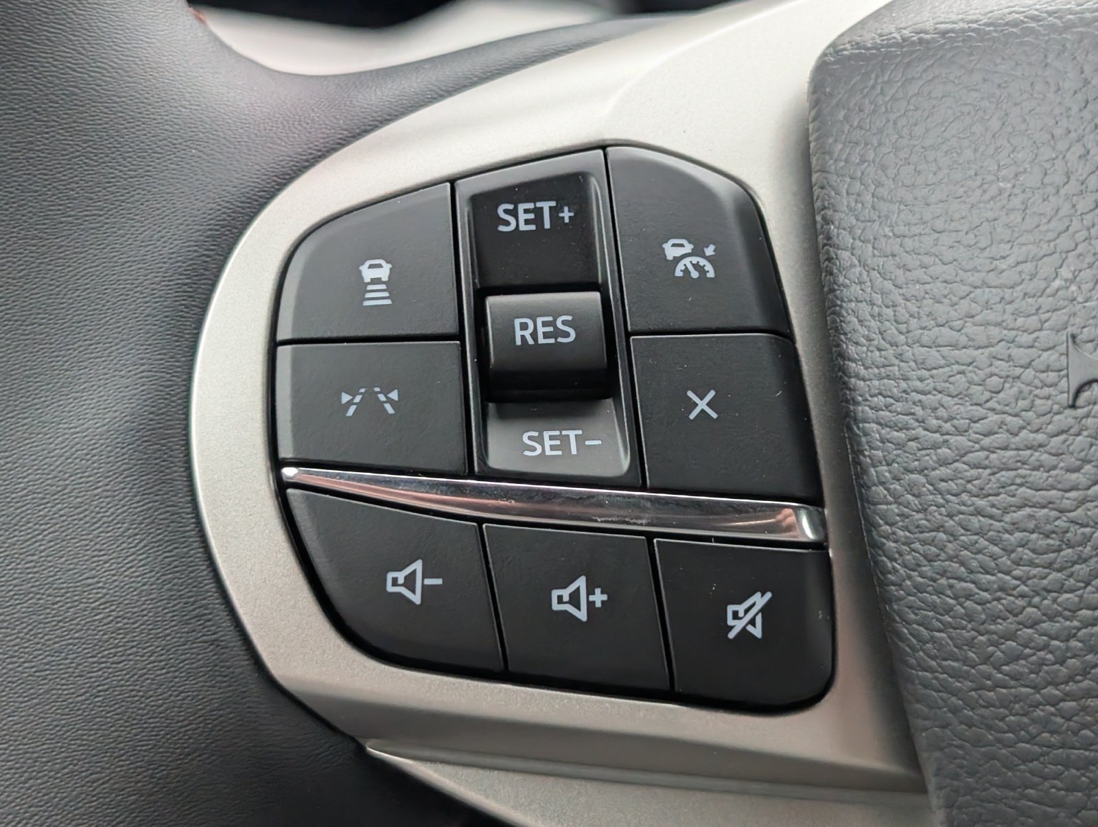 New 2027 Ford Explorer Active w/ Active Comfort Package RWD image 24