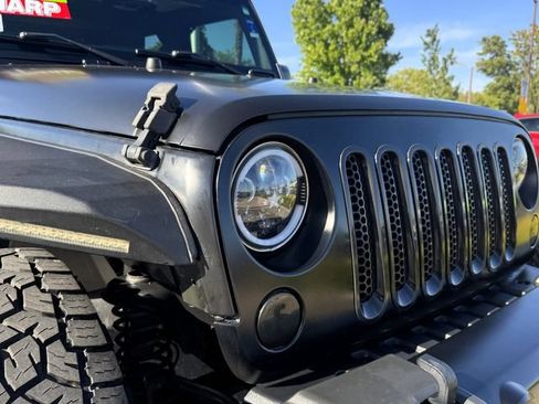 Used 2015 Jeep Wrangler Unlimited Sport AWD/4WD image 4